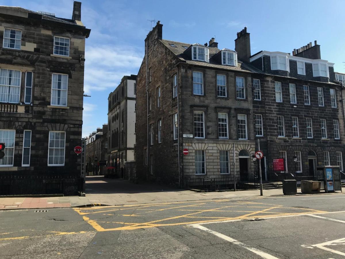 Edinburgh Deluxe Duplex With Garage, Edinburgh
